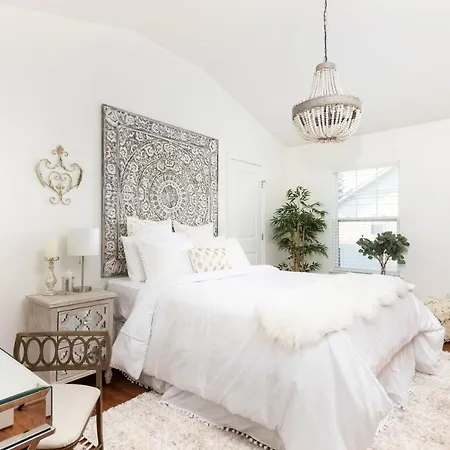Relax In Style Near The Heart Of Music City